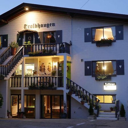 Troldhaugen Lodge - Adults Only Jindabyne Exterior photo