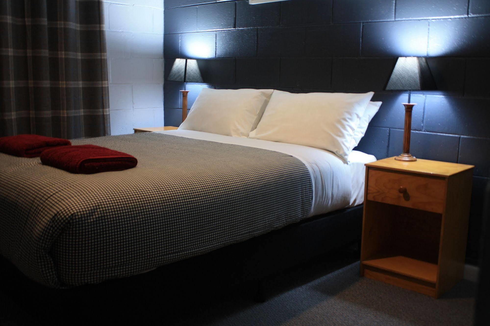Troldhaugen Lodge - Adults Only Jindabyne Exterior photo