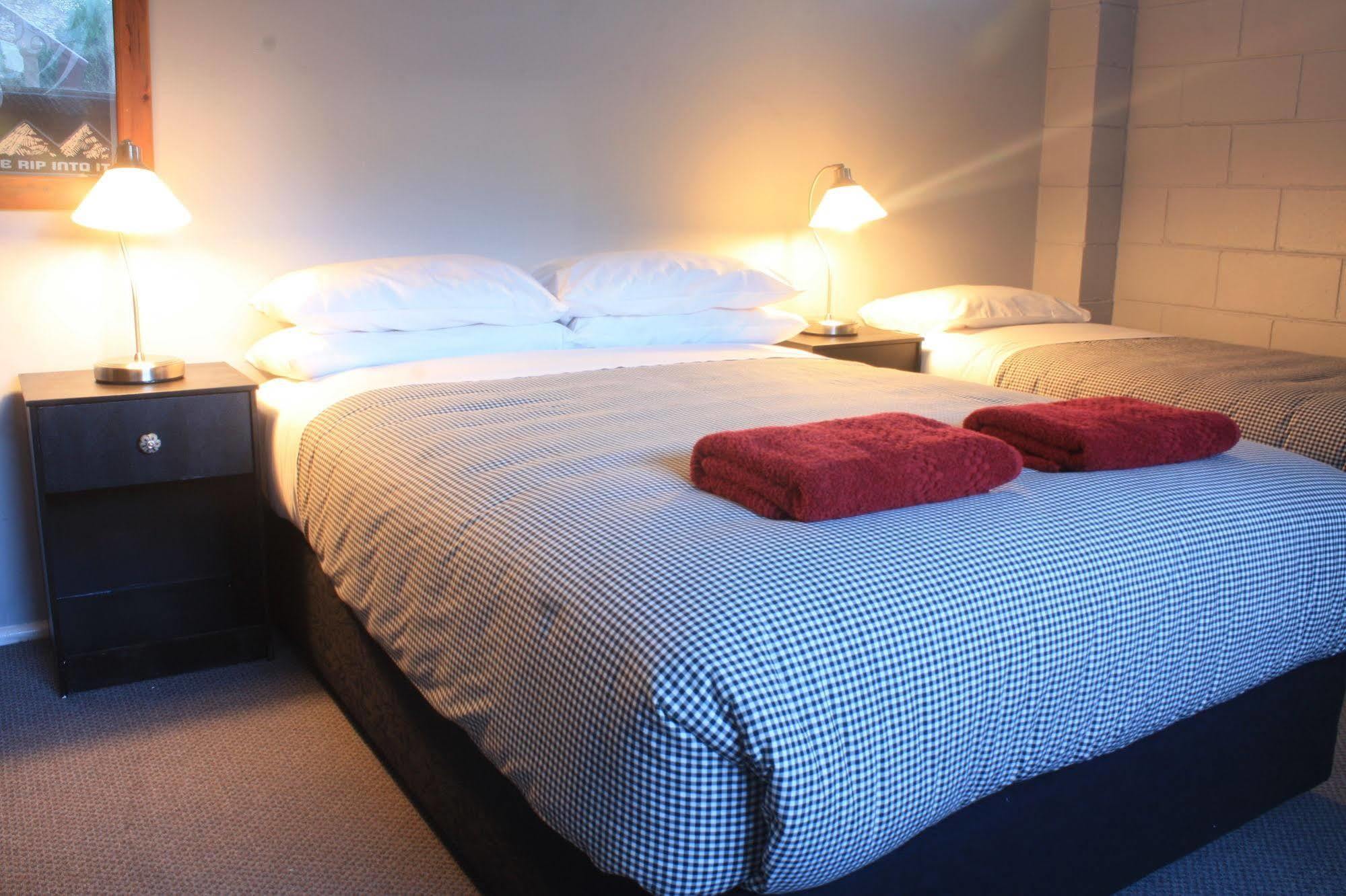 Troldhaugen Lodge - Adults Only Jindabyne Exterior photo