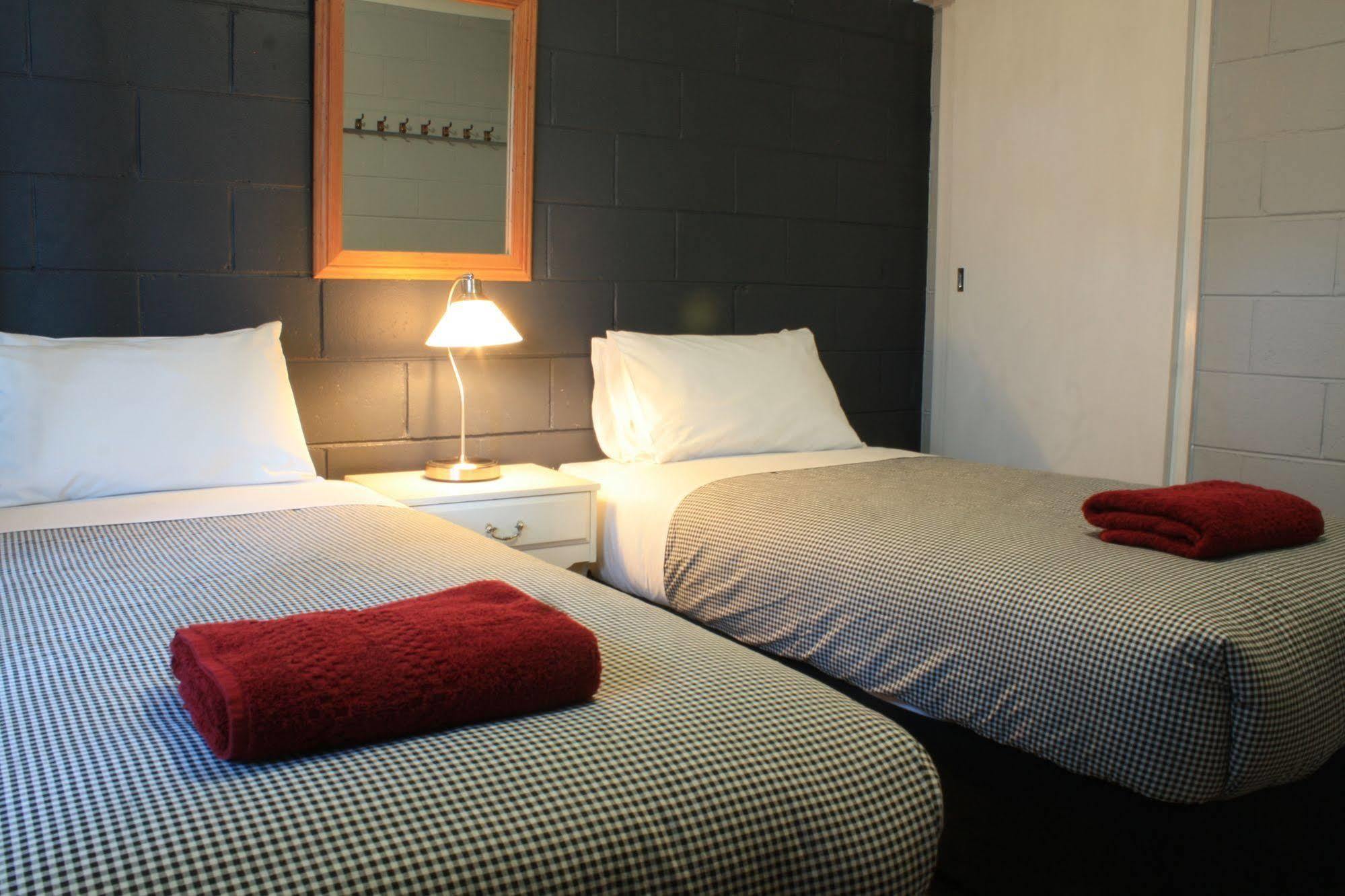 Troldhaugen Lodge - Adults Only Jindabyne Exterior photo
